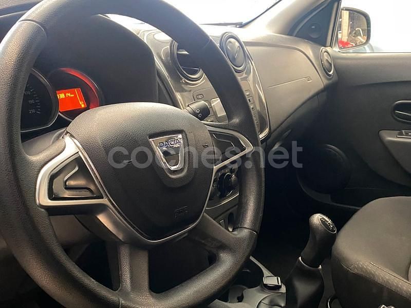 Usado Dacia Sandero Essentiel 73 CV (53 kW) 2019 Blanco Utilitario