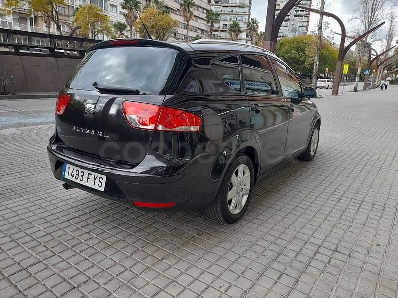 Usado Seat Altea XL Sport 160 CV (117 kW) 2007 Negro Monovolumen