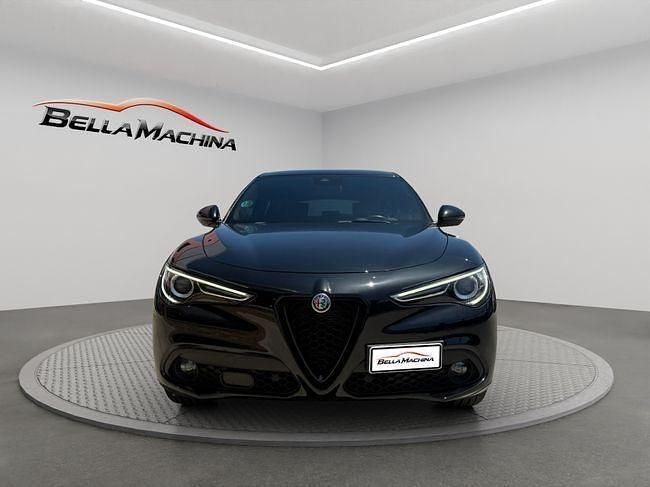 Usado Alfa Romeo Stelvio Ti 210 CV (154 kW) 2022 Negro SUV