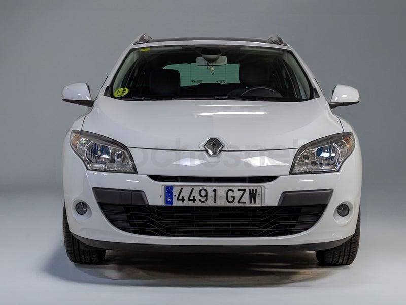 Usado Renault Mégane GrandTour Dynamique 106 CV (77 kW) 2010 Blanco Familiar