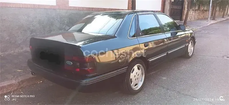 Usado Ford Scorpio Ghia 195 CV (143 kW) 1992 Verde Berlina