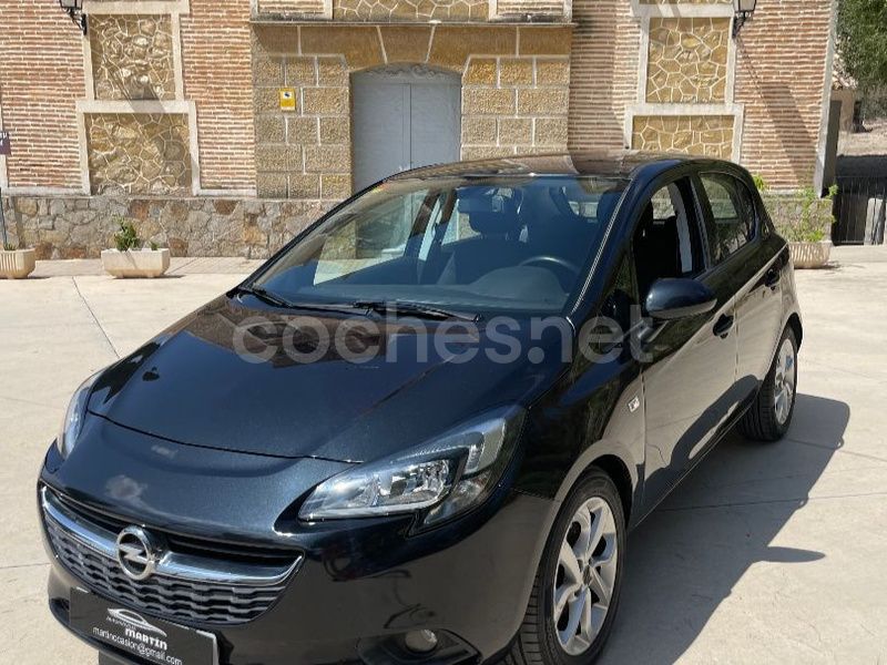 Usado Opel Corsa Selective 95 CV (69 kW) 2016 Negro Berlina