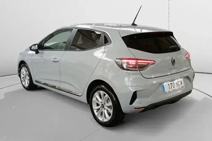 Usado Renault Clio Evolution 101 CV (74 kW) 2025 Utilitario