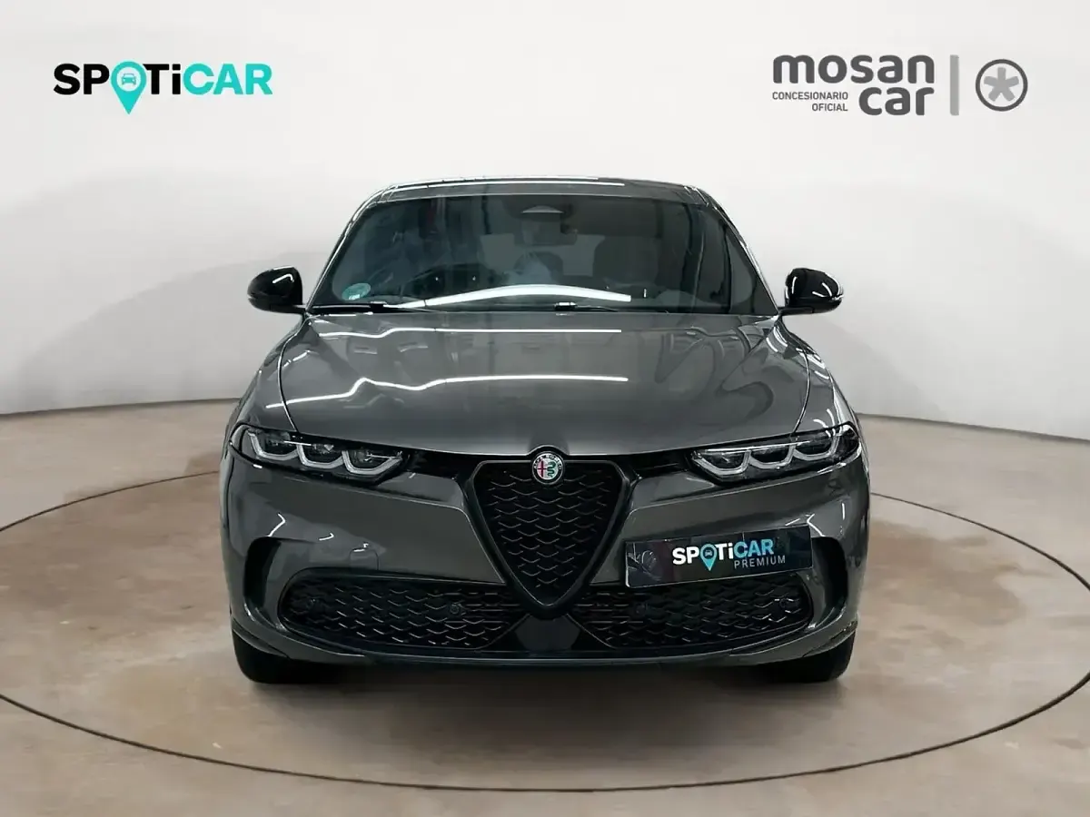 Usado Alfa Romeo Tonale Sprint 280 CV (205 kW) 2024 Gris SUV