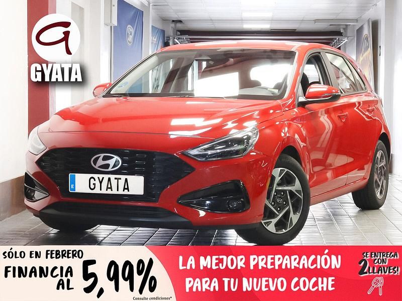 Usado Hyundai i30 101 CV (74 kW) 2023 Rojo Utilitario