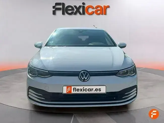 Usado VW Golf VIII Life 110 CV (80 kW) 2021 Blanco Berlina