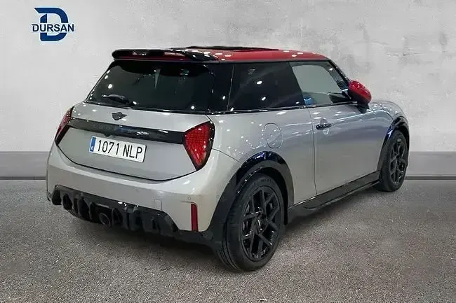 Usado Mini John Cooper Works 231 CV (169 kW) 2026 Gris Utilitario