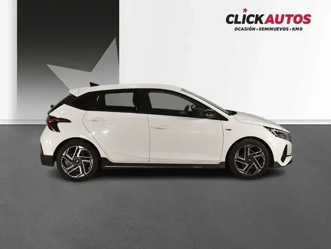Usado Hyundai i20 N Line 80 CV (58 kW) 2025 Blanco Utilitario