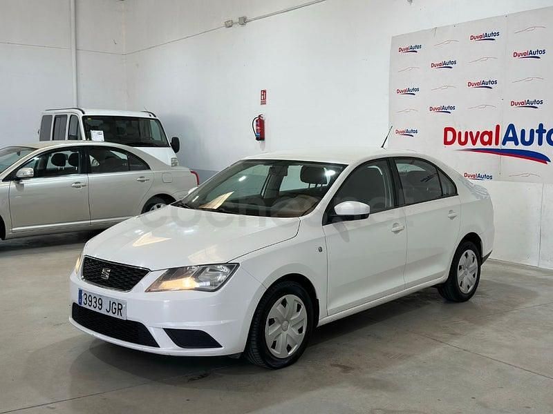 Usado Seat Toledo Reference 105 CV (77 kW) 2015 Blanco Utilitario