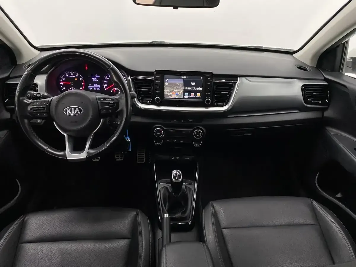 Usado Kia Stonic 100 CV (73 kW) 2020 Blanco SUV