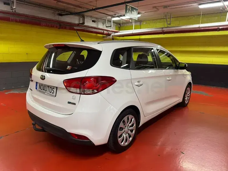 Usado Kia Carens 115 CV (84 kW) 2015 Blanco Monovolumen