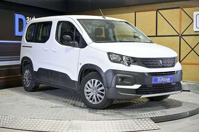 Usado Peugeot Rifter Active 102 CV (75 kW) 2023 Blanco Monovolumen