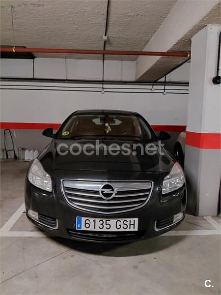 Usado Opel Insignia Cosmo 160 CV (117 kW) 2009 Negro Berlina