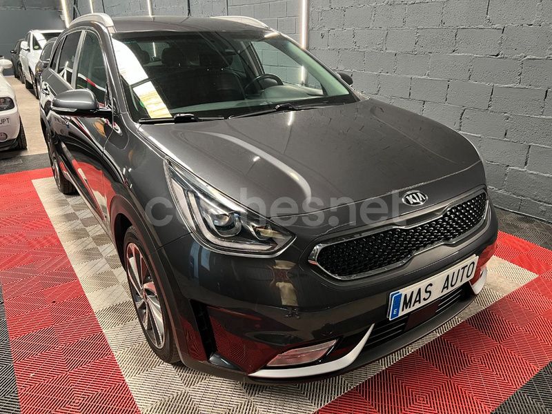 Gris / plata Usado 2017 Kia Niro SUV | 12.490 € (Precio justo) - Imagen 1/4