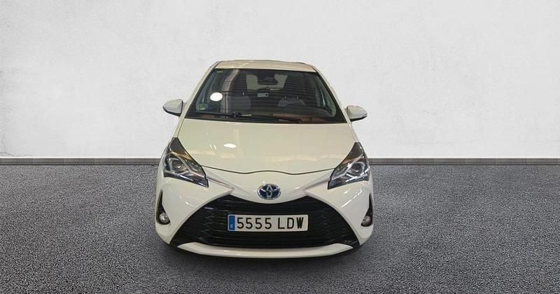 Używany Toyota Yaris Hybrid Active 100 KM (73 kW) 2020