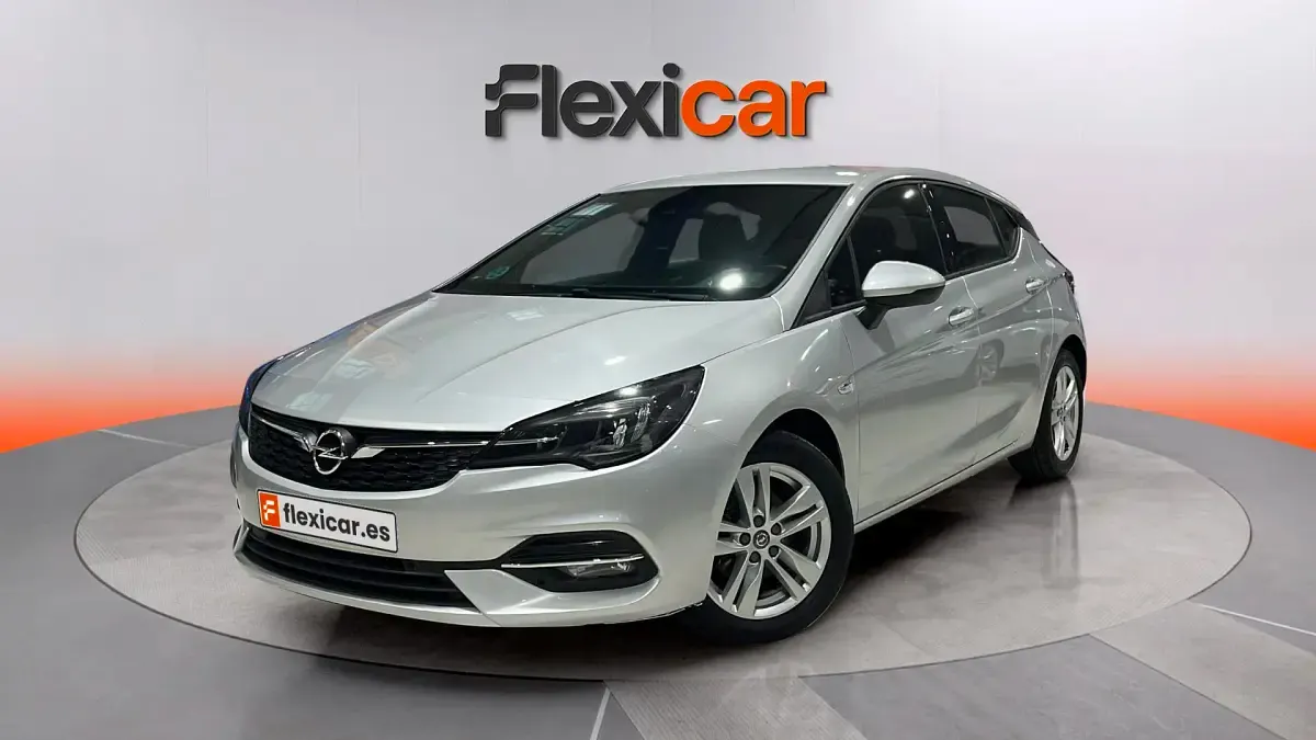 Usado Opel Astra GS Line 131 CV (96 kW) 2020 Gris Berlina