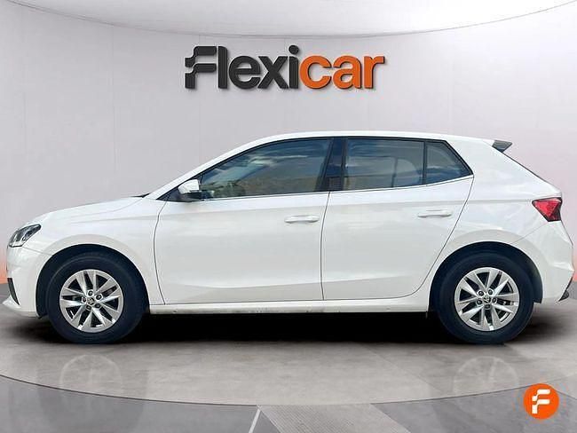 Usado Skoda Fabia Active 95 CV (69 kW) 2022 Blanco Utilitario