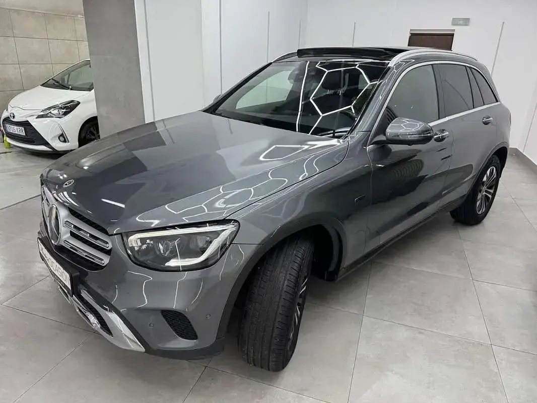 Usado Mercedes GLC300 306 CV (225 kW) 2021 Gris SUV