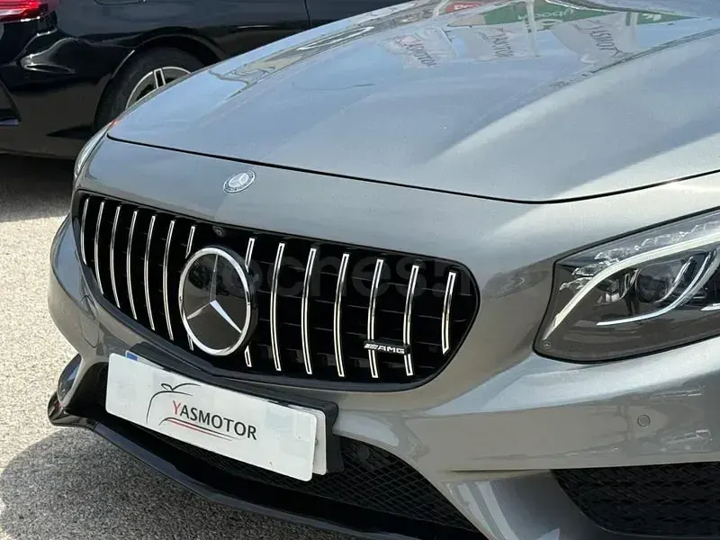 Usado Mercedes S500 455 CV (334 kW) 2014 Gris / plata Berlina