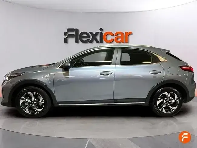 Usado Kia XCeed 115 CV (84 kW) 2025 Gris SUV