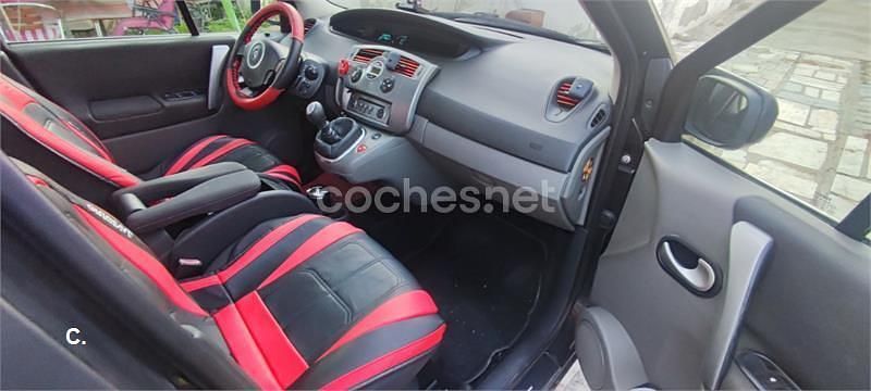Usado Renault Scénic III Dynamique 105 CV (77 kW) 2009 Negro Monovolumen