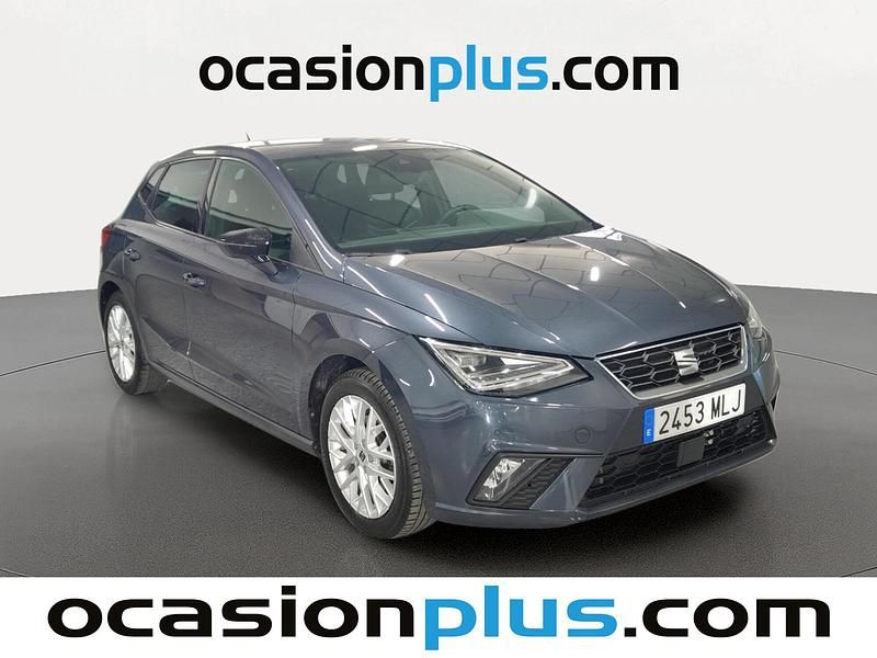Usado Seat Ibiza FR 110 CV (80 kW) 2023 Gris Berlina
