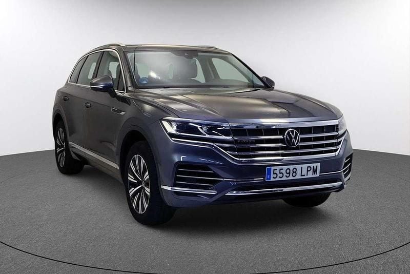 Usado VW Touareg Elegance 340 CV (250 kW) 2021 Gris SUV