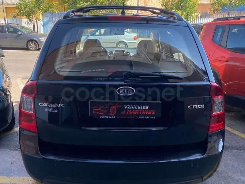 Usado Kia Carens Active 140 CV (102 kW) 2007 Negro Monovolumen