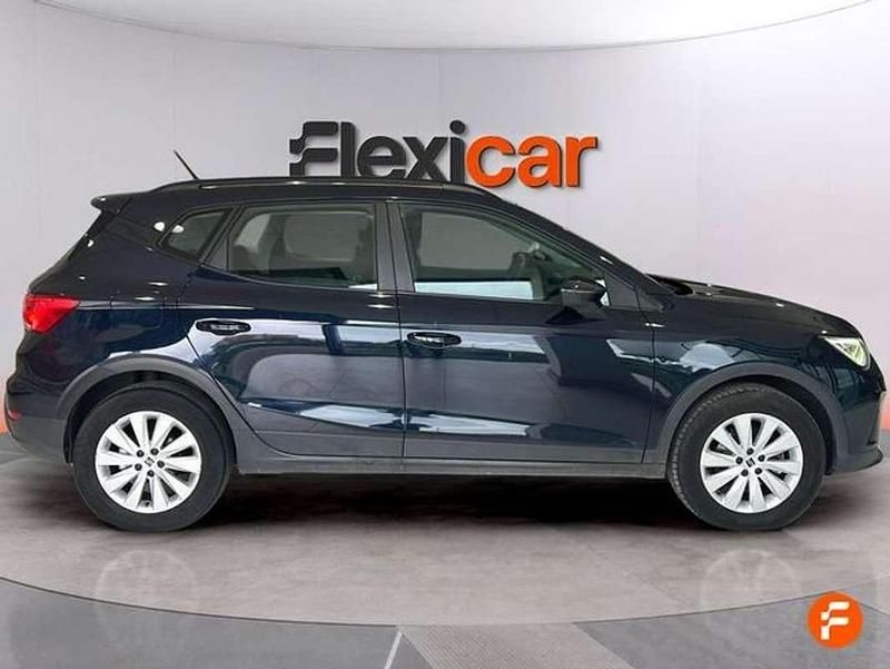 Usado Seat Arona Style 110 CV (80 kW) 2022 Azul SUV