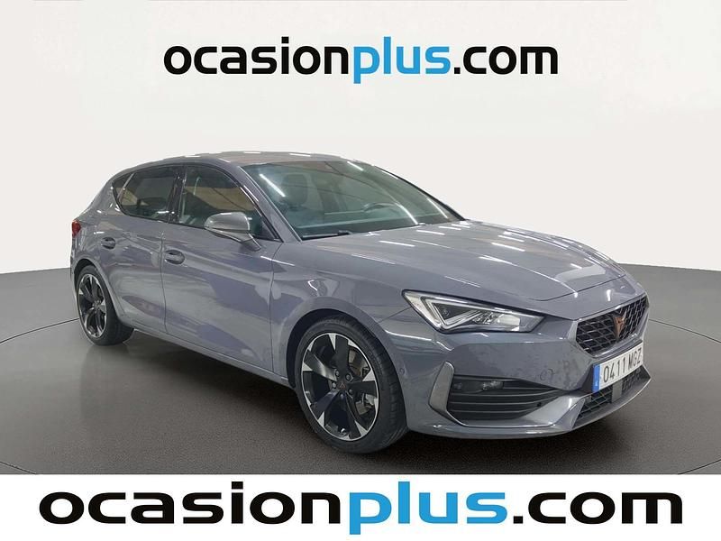 Usado Cupra Leon 190 CV (139 kW) 2023 Gris Utilitario