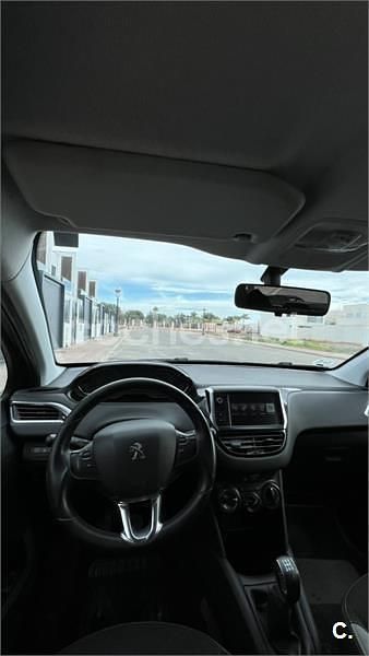 Usado Peugeot 208 Active 68 CV (50 kW) 2014 Gris / plata Utilitario