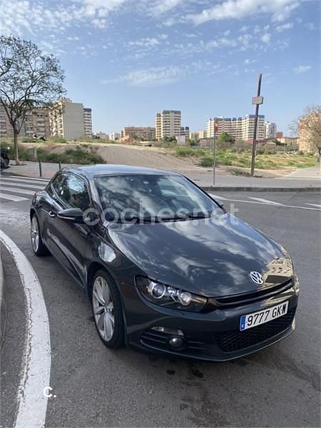 Usado VW Scirocco 160 CV (117 kW) 2009 Gris / plata Coupe