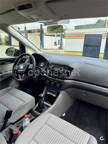 Usado Seat Alhambra 4Drive 140 CV (102 kW) 2012 Beige Monovolumen