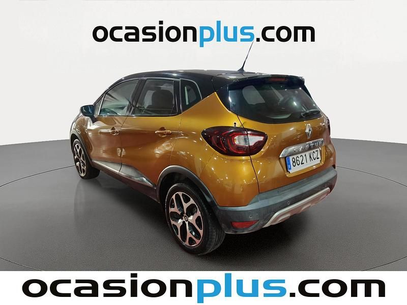 Usado Renault Captur Zen 90 CV (66 kW) 2017 Negro SUV