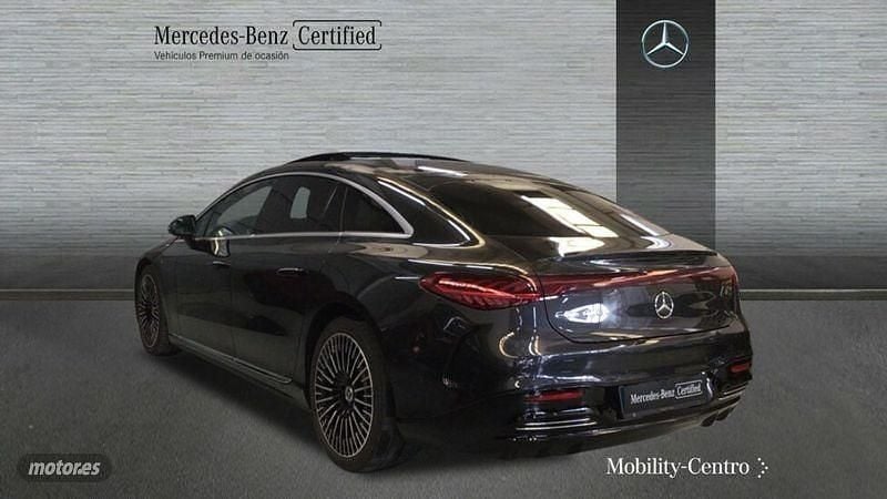 Usado Mercedes EQS450+ AMG line 264 kW (360 CV) 2023 Verde olivo mate Berlina