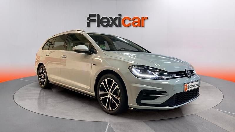 Usado VW Golf VII Sport 150 CV (110 kW) 2018 Blanco Familiar