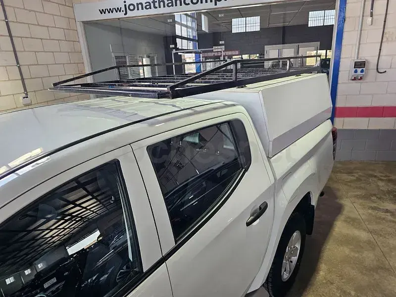 Usado Mitsubishi L200 150 CV (110 kW) 2022 Blanco Pickup/Camioneta