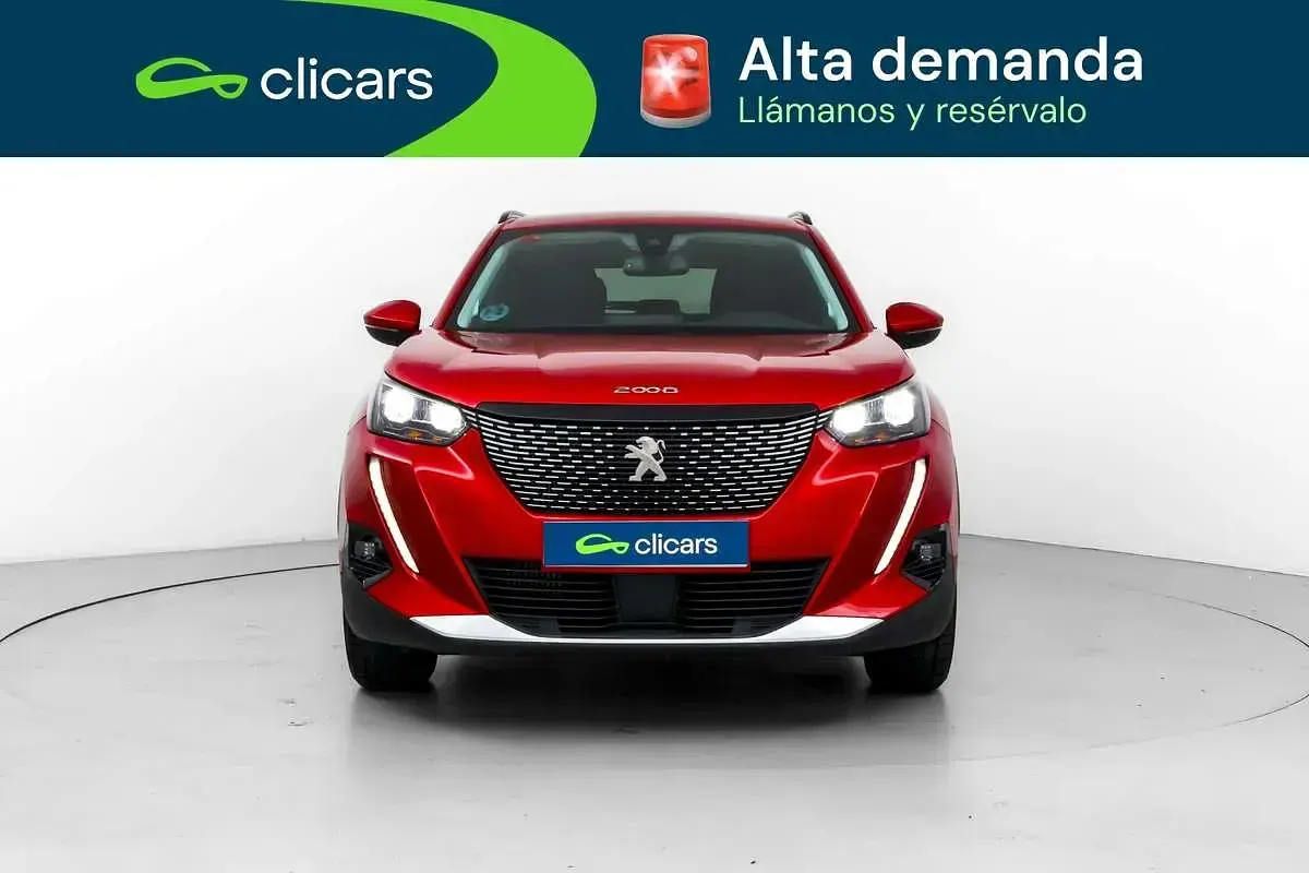Usado Peugeot 2008 Allure 101 CV (74 kW) 2021 Rojo SUV