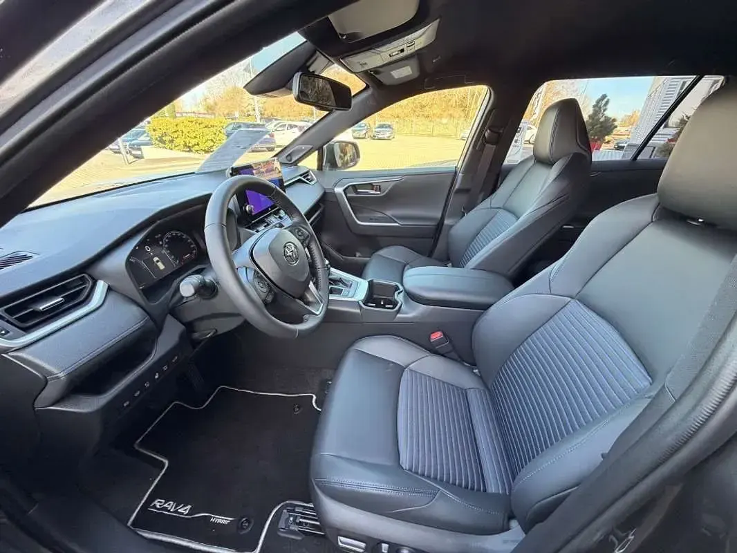 Usado Toyota RAV4 Hybrid Luxury 222 CV (163 kW) 2025 SUV