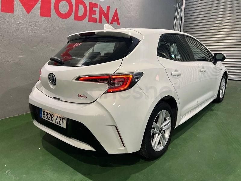 Usado Toyota Corolla Active 122 CV (89 kW) 2019 Blanco Berlina