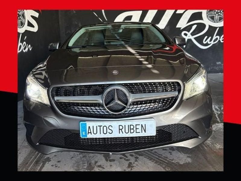 Usado Mercedes CLA200 AMG line 136 CV (100 kW) 2016 Gris / plata Berlina
