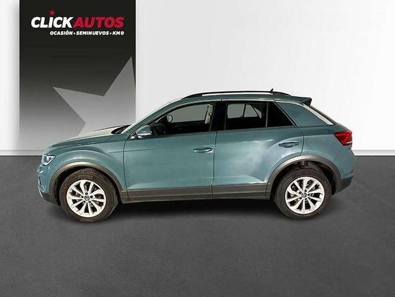 Usado VW T-Roc Life 110 CV (80 kW) 2023 Azul SUV
