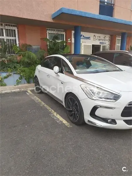 Usado Citroën DS5 200 CV (147 kW) 2013 Blanco Utilitario