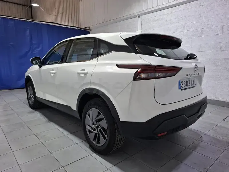 Usado Nissan Qashqai Acenta 140 CV (102 kW) 2021 Blanco SUV