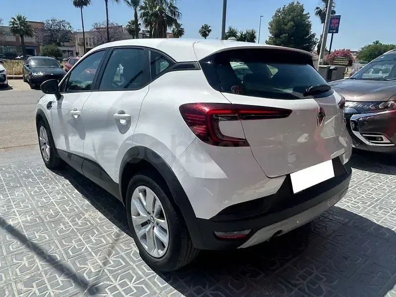 Usado Renault Captur Intens 90 CV (66 kW) 2021 Blanco SUV