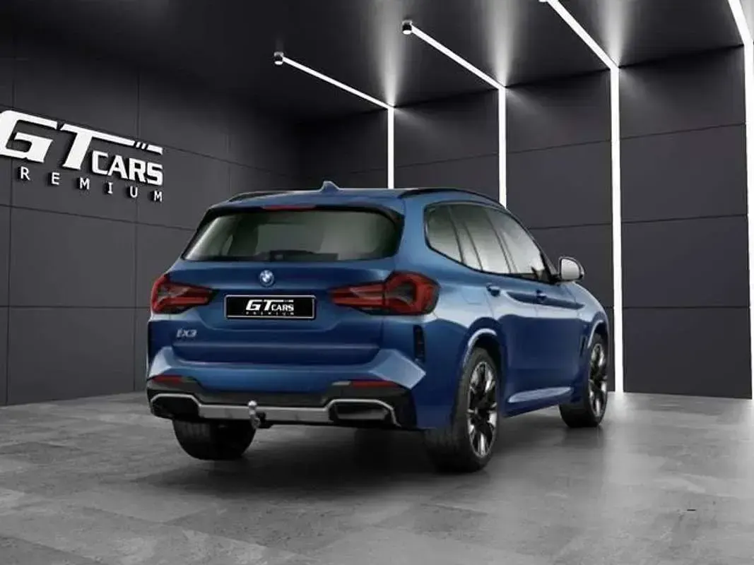 Usado BMW iX3 M Sport 210 kW (286 CV) 2021 Azul SUV