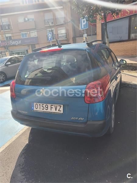 Usado Peugeot 207 90 CV (66 kW) 2007 Azul Familiar