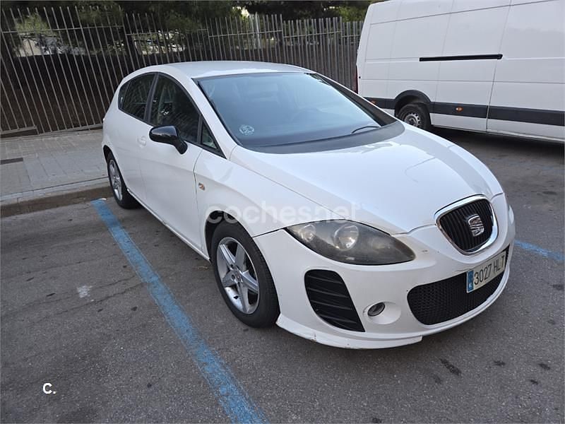 Blanco Usado 2012 Seat Leon Reference Berlina | 5500 € (Super precio) - Imagen 1/4