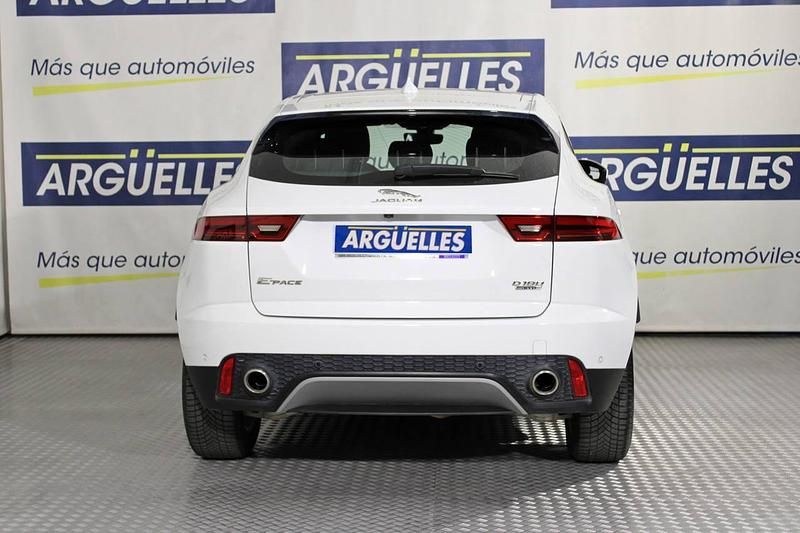 Usado Jaguar E-Pace R-Dynamic 180 CV (132 kW) 2018 Blanco SUV