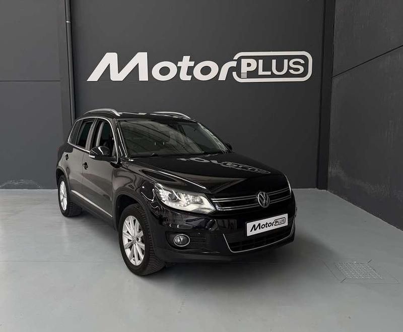 Usado VW Tiguan Business 140 HP (102 kW) 2014 Preto SUV
